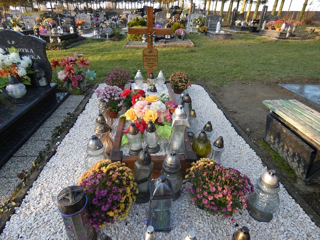 Danuta Hryniewicz 1936 Biesiekierz - Grobonet - Wyszukiwarka osób pochowanych