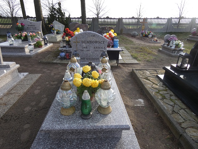 Aniela Dembowska 1915 Biesiekierz - Grobonet - Wyszukiwarka osób pochowanych