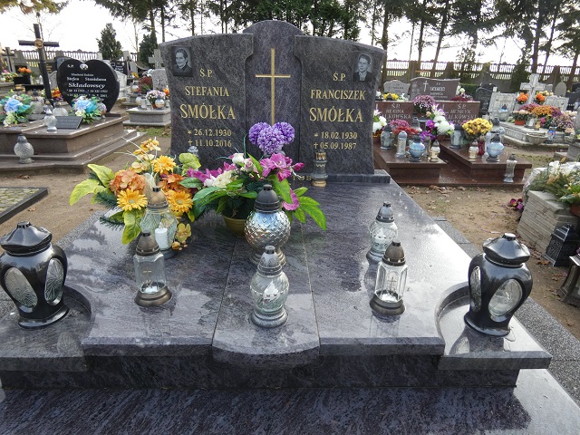 Stefania Smółka 1930 Biesiekierz - Grobonet - Wyszukiwarka osób pochowanych