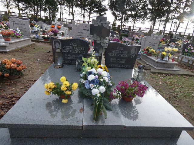 Grób Marianna Guzowska